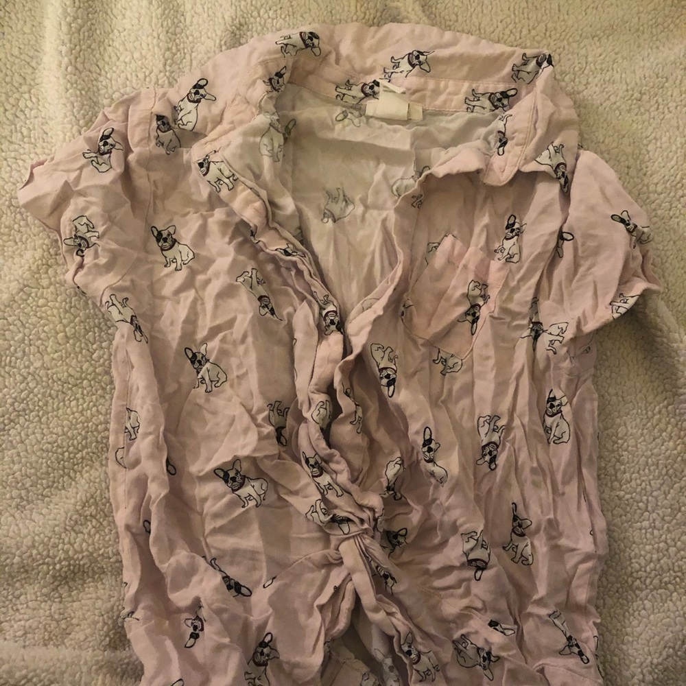 Forever 21 girls French bulldog front twist shirt